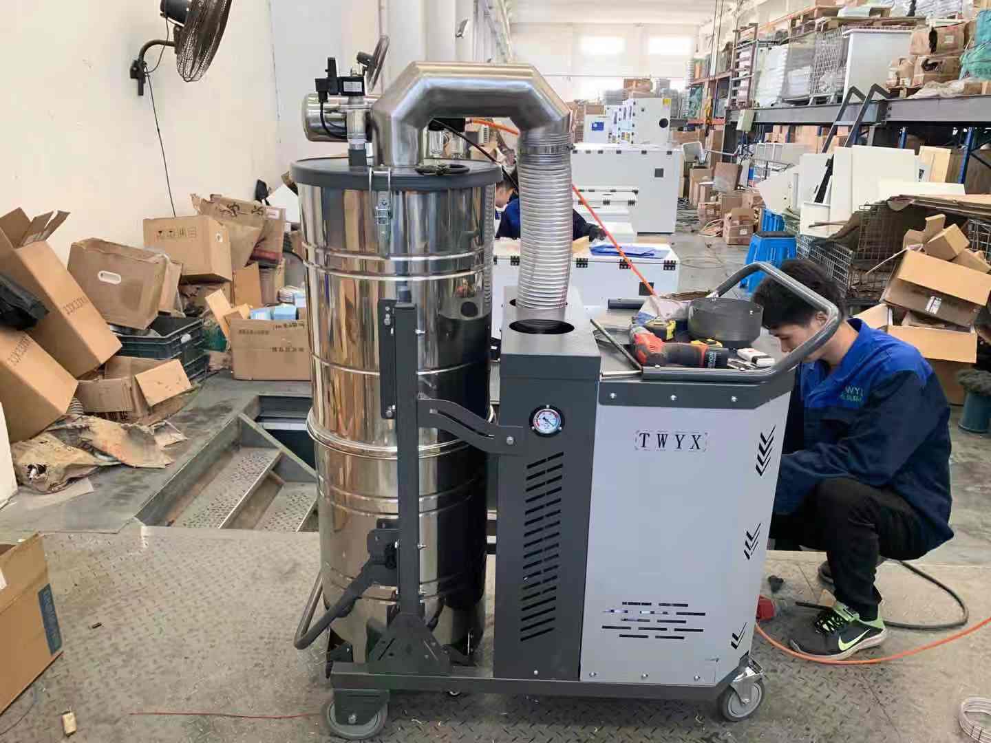 脉冲反吹高压吸尘器